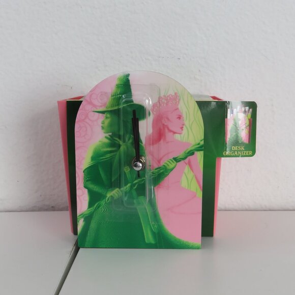 Universal Handbags - WICKED Elphaba & Glinda Movie Analog Clock & Desk Organizer